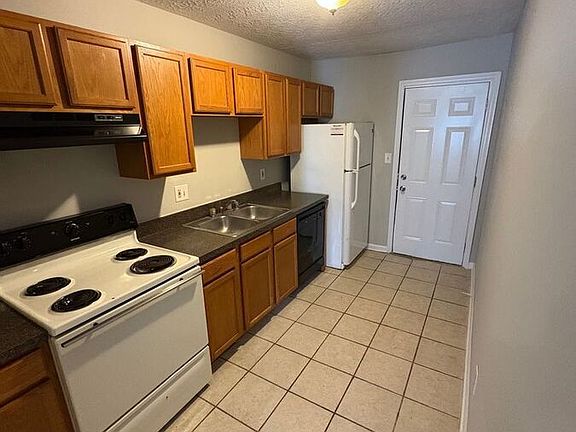 4th image of 2824 Ryan Cir APT 5
