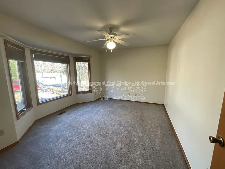 12 Sunderland Dr — Photo 10