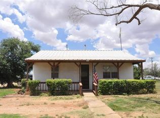 801 Ellington Ave, Ropesville, TX 79358