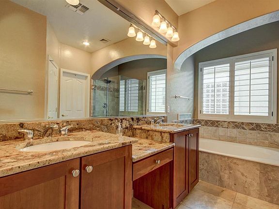 4th image of 2734 W Cottonwood Ln