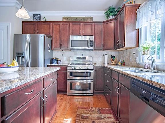 5th image of 55 Caraway Ct