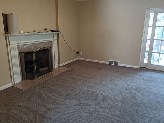 5th image of 2458 E Kensington Ave