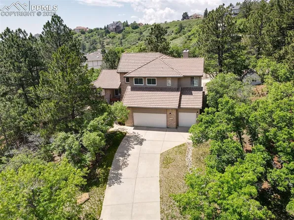 7074 Oak Valley Dr, Colorado Springs, CO 80919