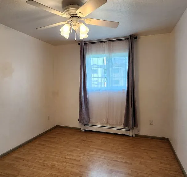 2345 Benton Ave — Photo 14