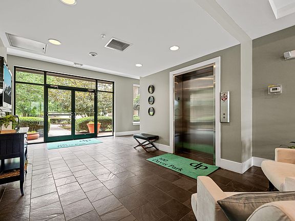 3rd image of 300 Finsbury St