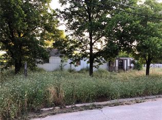 333 E Jasper St, Jacksboro, TX 76458