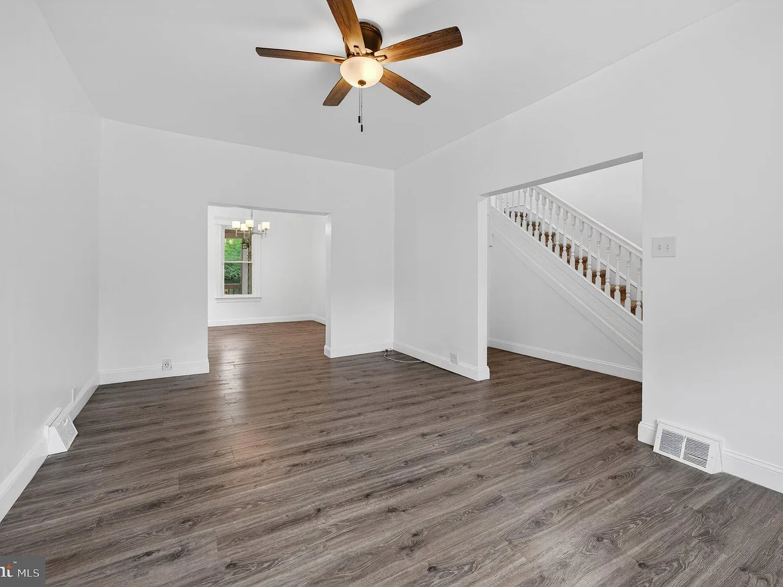 3 bed, 1.5 bath, 1284 sqft, $2,500 — Photo 4