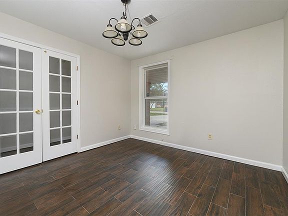 3rd image of 10914 Sagewind Dr