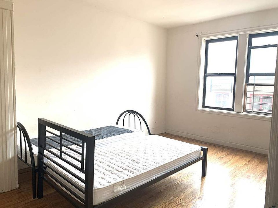 2nd image of 68 W 238th St APT E23