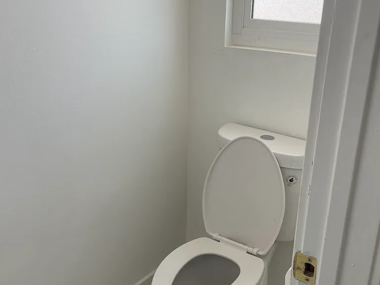 1368 Crownview Dr — Photo 12