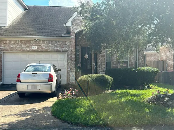 10351 Solitaire Cir, Houston, TX 77070