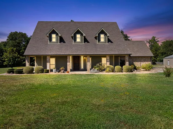 116 Deerfield Rd N, Longview, TX 75605