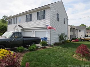 8 Yorktown Rdg, Waterbury, CT 06704