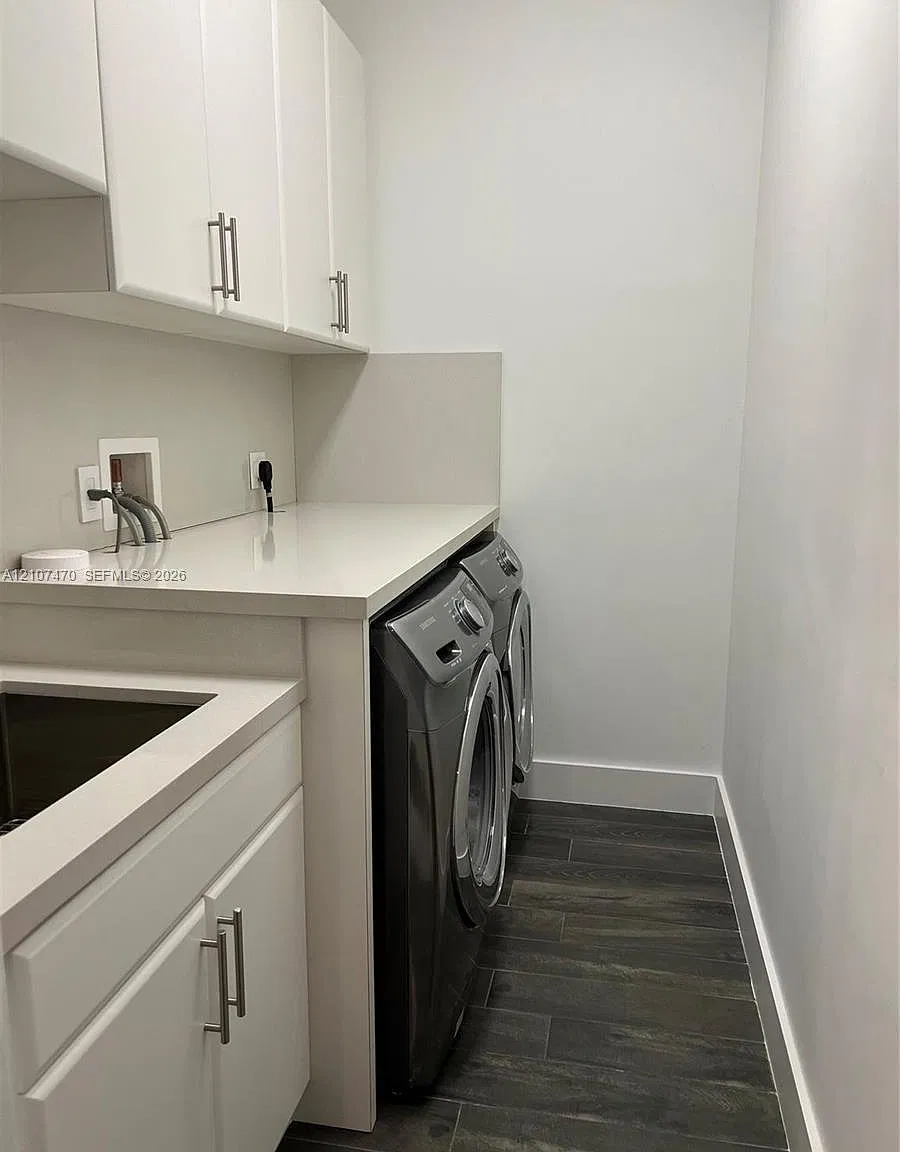 3 bed, 2.5 bath, 1913 sqft, $4,900 — Photo 4