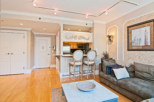 Sold by Luxor Homes & Investment Realty | media 6