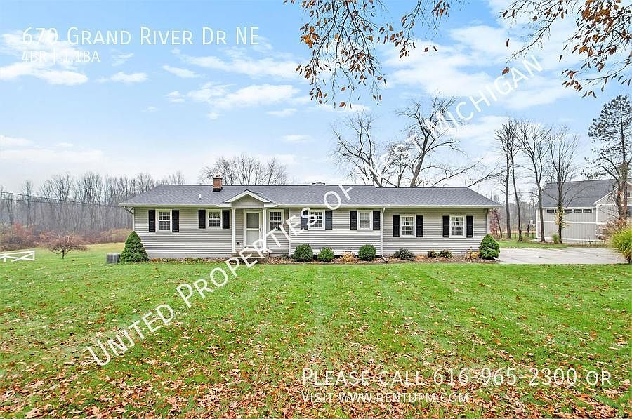 1st image of 670 Grand River Dr NE