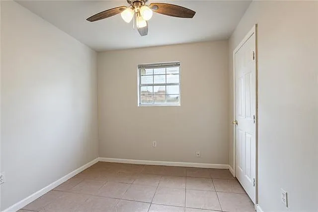 4745 Francis Dr — Photo 11