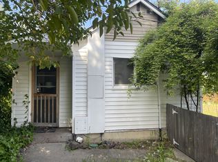 371 S Mountain Ave #B, Ashland, OR 97520