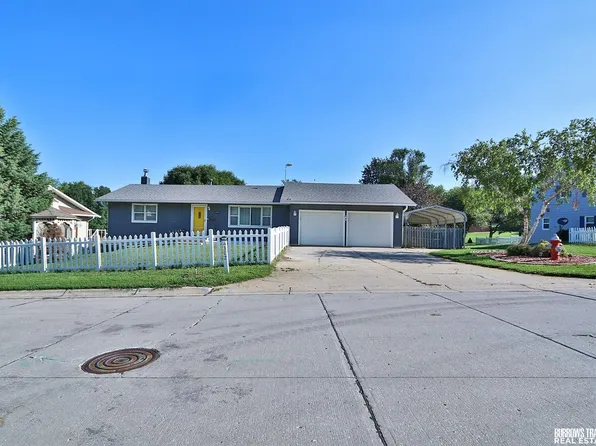 302 9th St, Unadilla, NE 68454