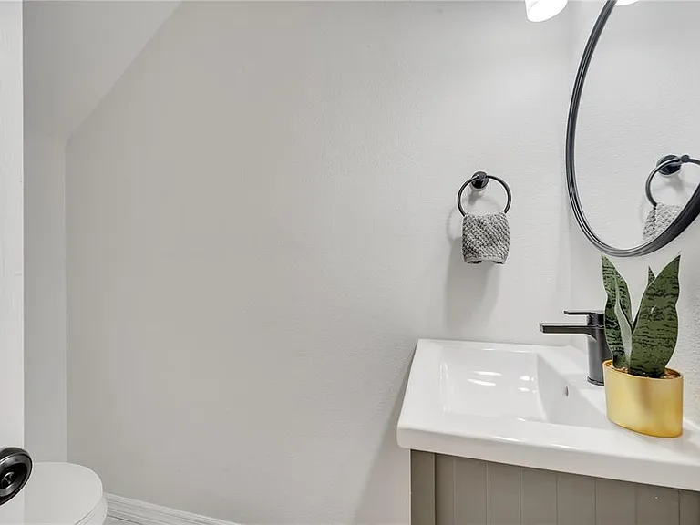 1028 Universal Rest Pl — Photo 10