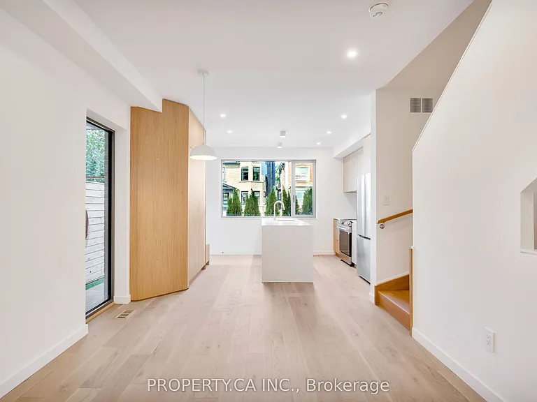 301 Keele St #3 — Photo 5