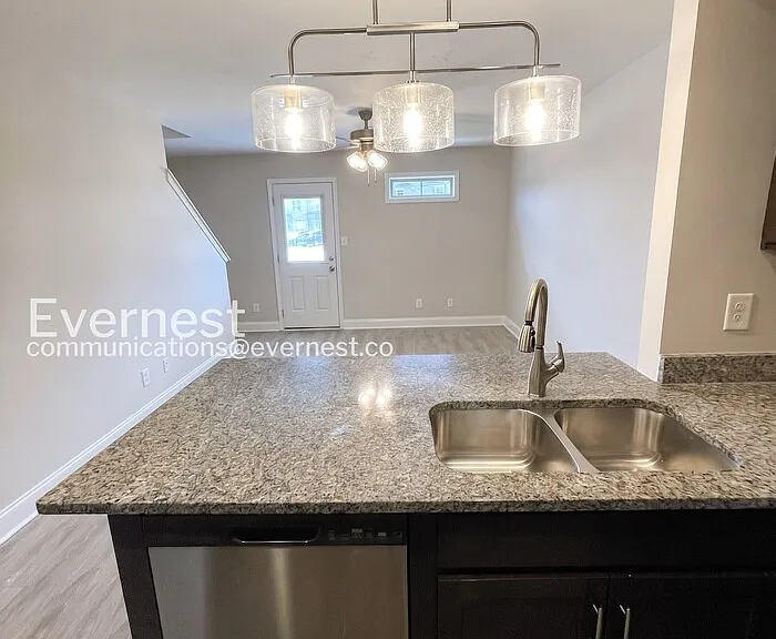1000 Henry Place Blvd #508 — Photo 3
