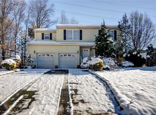 9 Blair Ct, Port Reading, NJ 07064