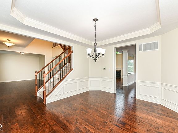 4th image of 7048 Milano Dr