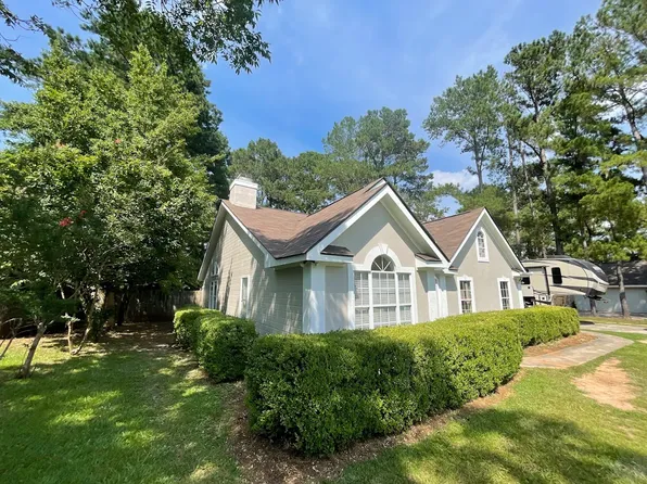 207 Timber Ridge Dr, Warner Robins, GA 31088