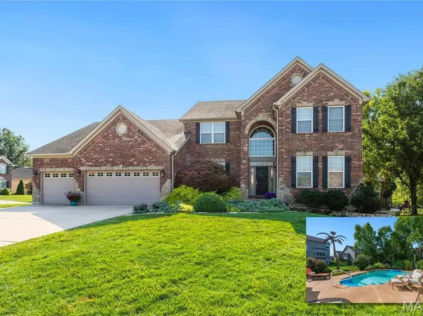 30 Pinewood Ct, Dardenne Prairie, MO 63368