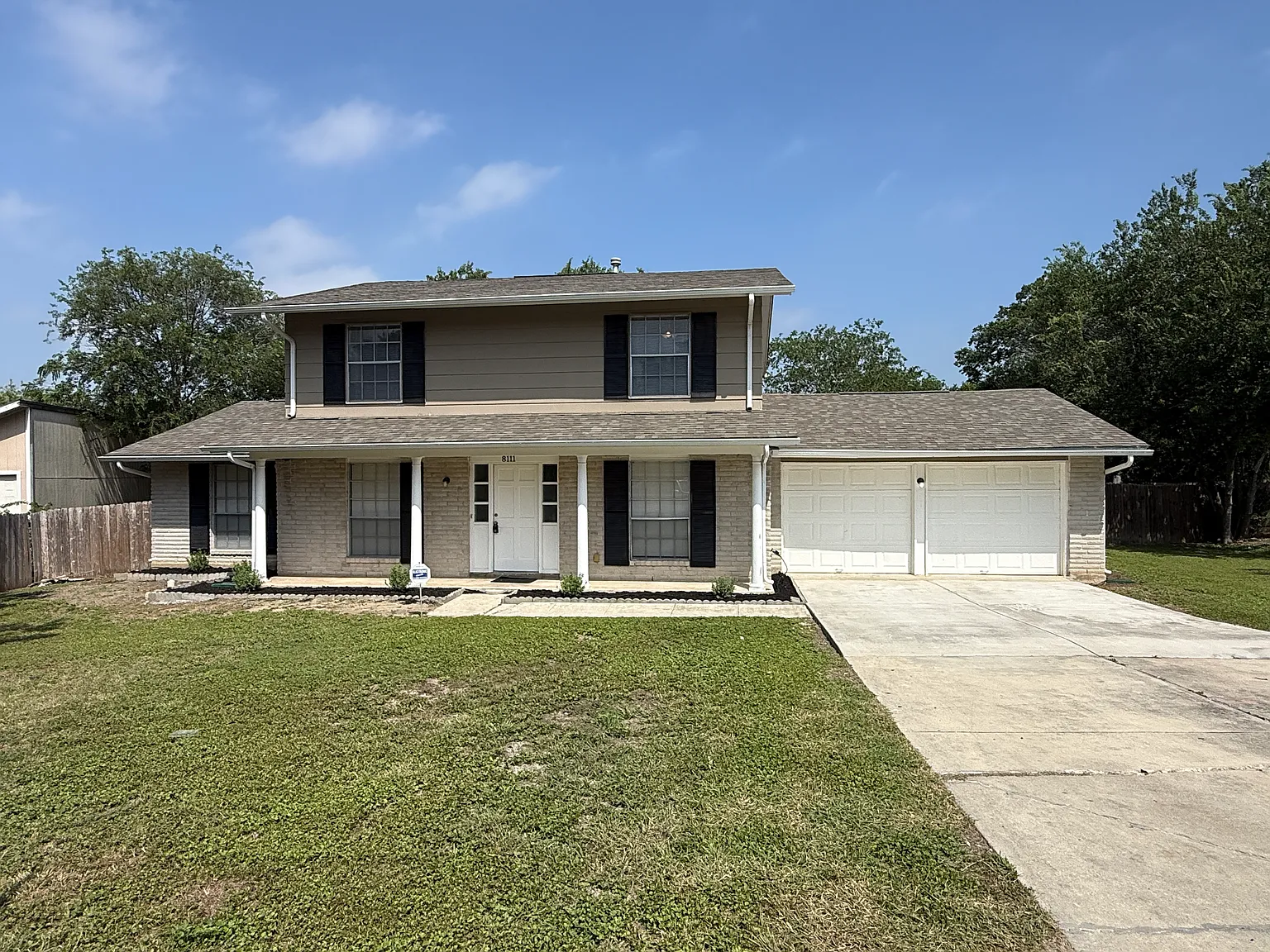 8111 Rain Forest Dr. San Antonio, TX 78239 — Photo 1