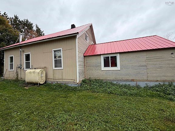 2nd image of 107 Upper Pembroke Rd