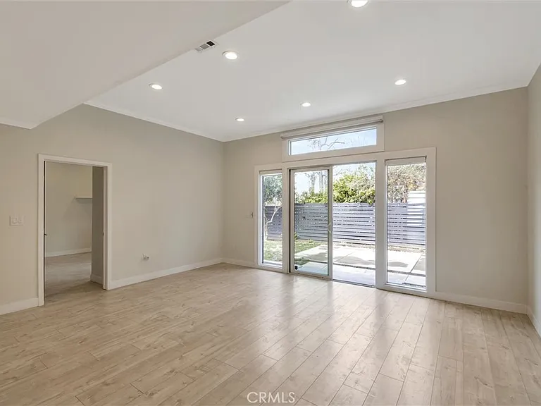 17227 Keswick St — Photo 19