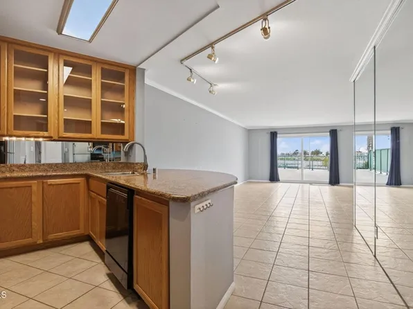 2901 Peninsula Rd APT 150, Oxnard, CA 93035