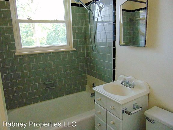 5th image of 3534 Chapel Dr