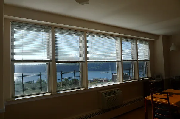 Sold by Robert E. Hill  | media 30