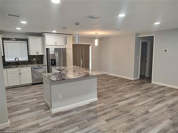 5th image of 1216 Ramona Ave