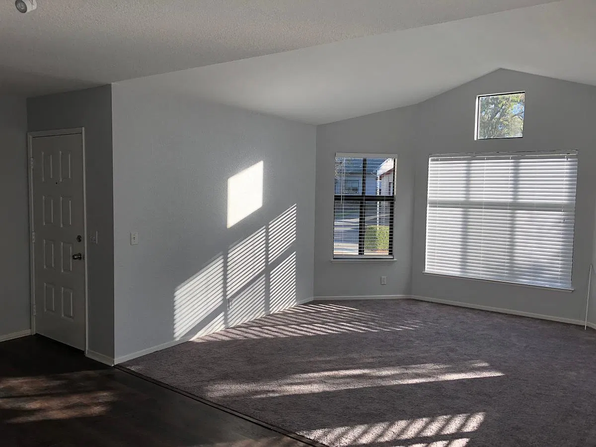 3 bed, 1610 sqft, $3,400 — Photo 2