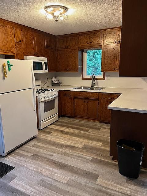 1st image of 5711 Fawn Lake Dr NE