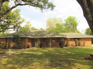 800 Alma St, Tomball, TX 77375
