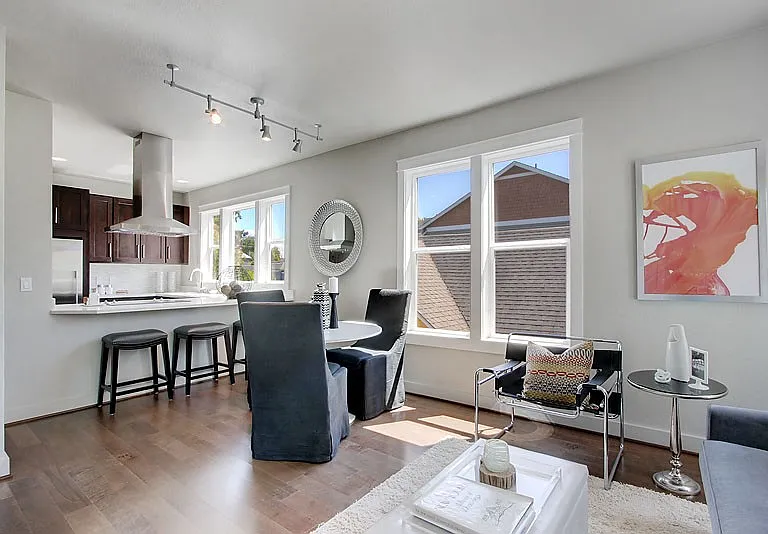 528 20th Ave E #3 — Photo 6