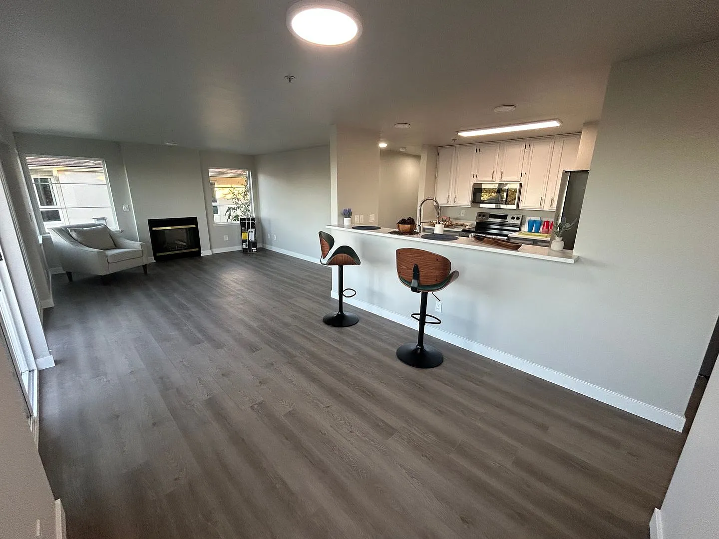 1519 California Apartments — Photo 3