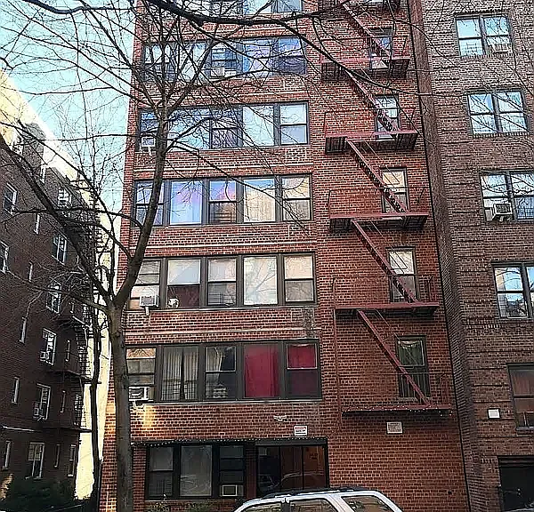3427 74th St #6A — Photo 2