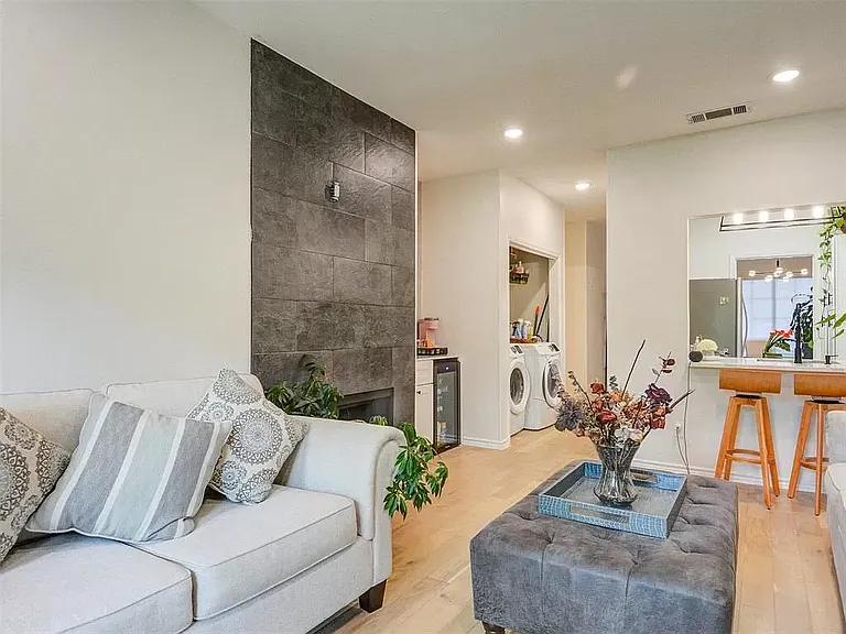 9801 Royal Ln #701 — Photo 7