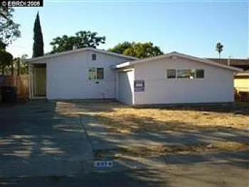 3374 Cecelia Way photo 1