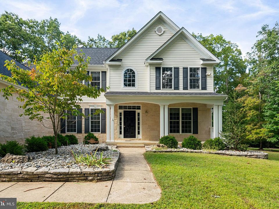 1st image of 13031 Dahlia Ln