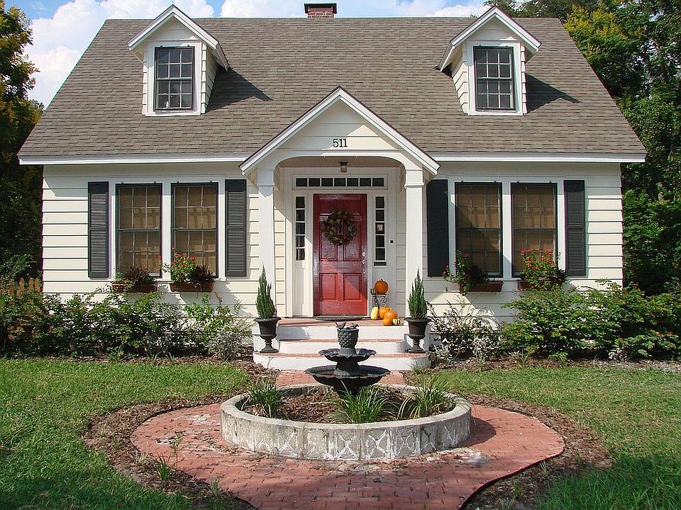 Fully Restored Historic Darling