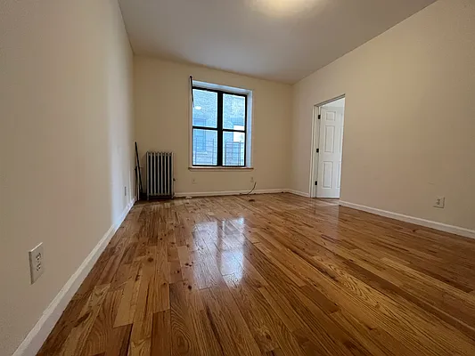 Rented by REAL New York | media 7