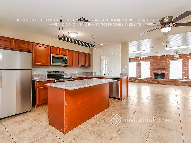 656 S Robin Ln — Photo 6
