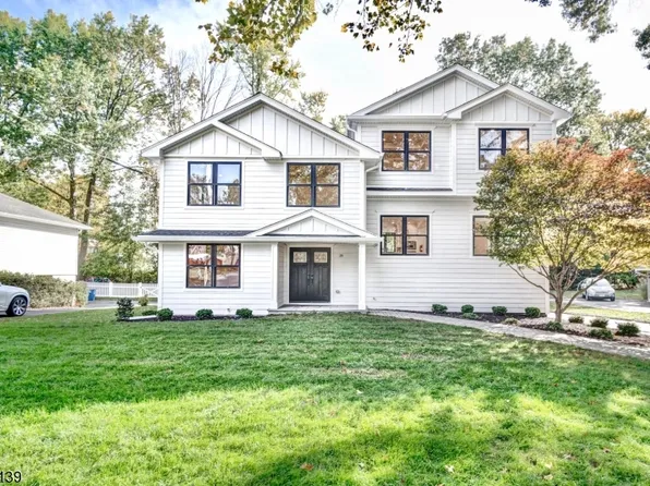 19 Delwick Ln, New Providence Boro, NJ 07974